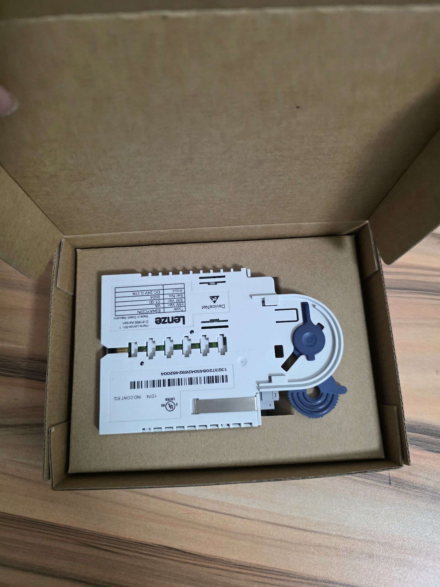 Módulo Lenze E94AYCDN/S, Nuevo - Woodworking News reseña y precio